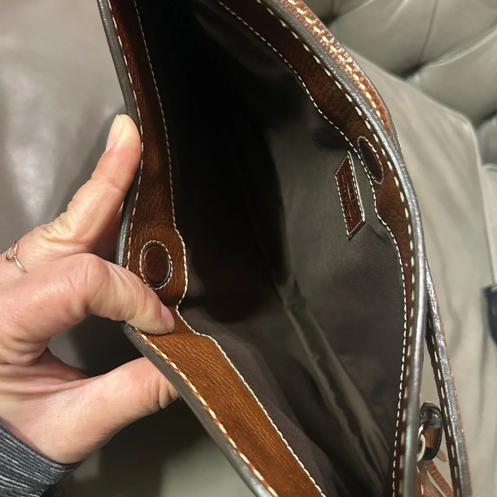 💥SOLD💥 Tod's Leather and Suede Shoulder Bag - Picture 7 of 15